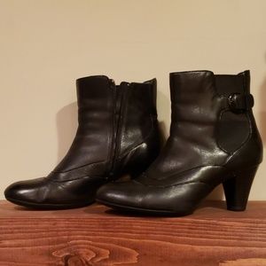 Clarks black ankle boots, sz 9.5